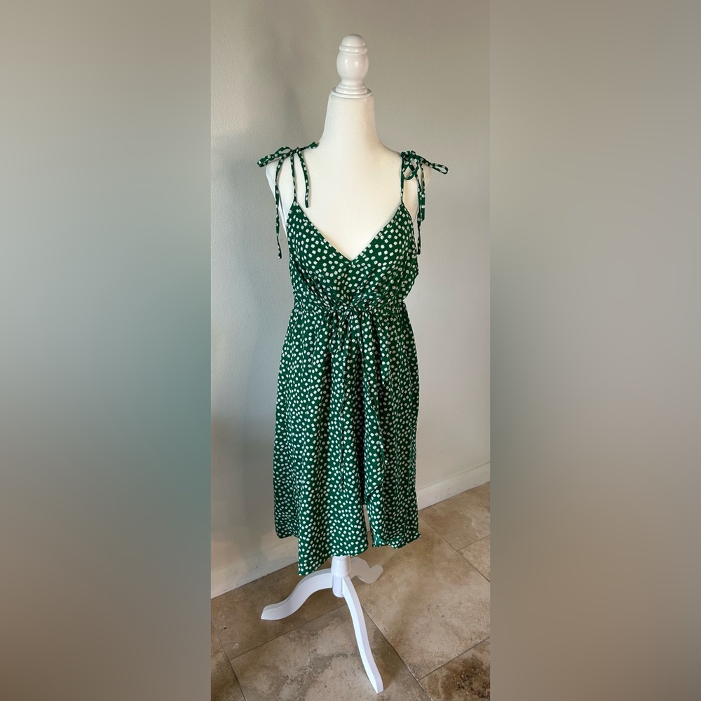 {SHEIN} Green and White Floral Midi Dress